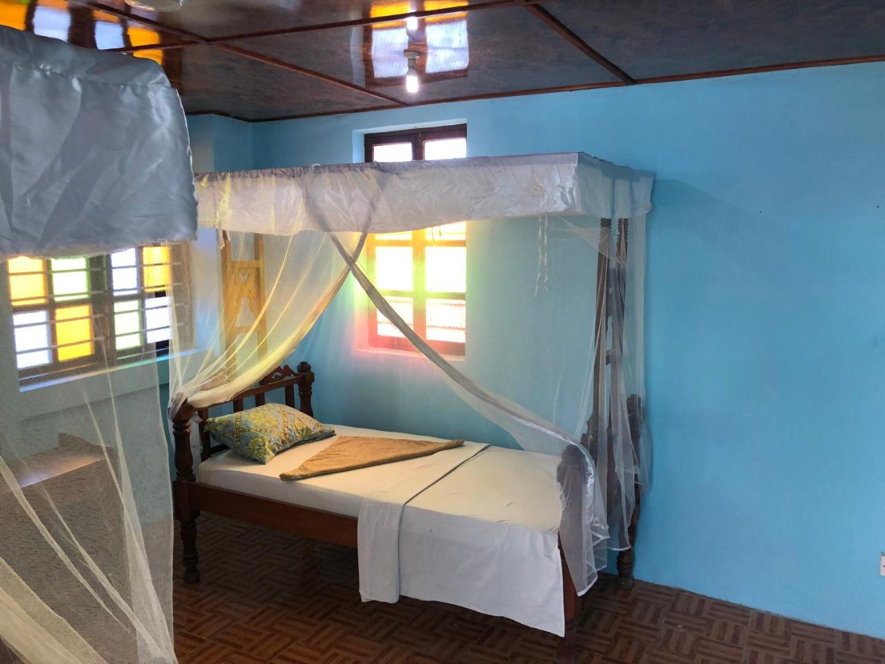 Bottoms Up Hostel Zanzibar Exterior photo