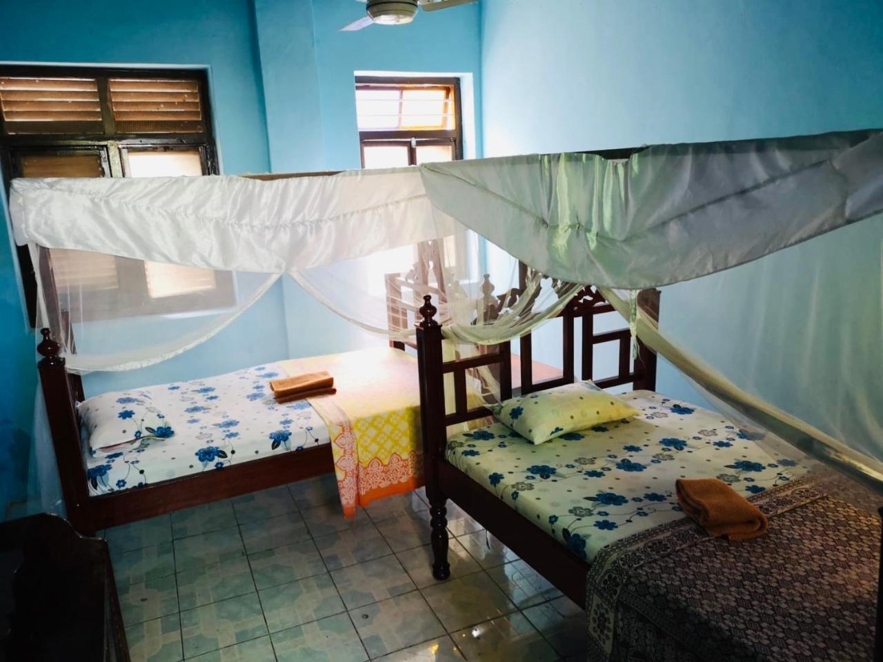 Bottoms Up Hostel Zanzibar Exterior photo