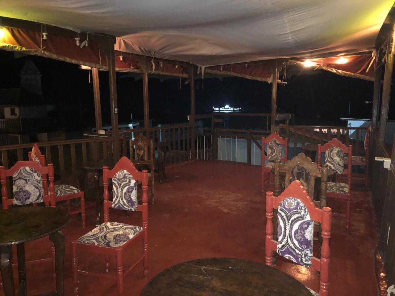 Bottoms Up Hostel Zanzibar Exterior photo
